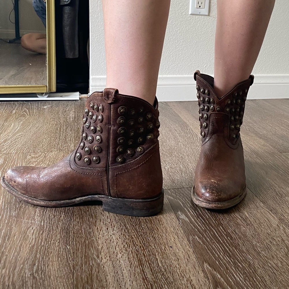 Frye Boots - Beaded Women’s Cowboy Style Boots
